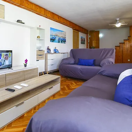 Delfines Apartment *